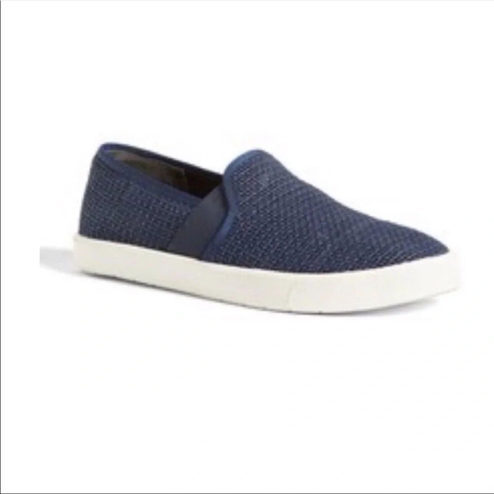 Blue woven slip on sneakers Vince Preston size 7 white chunky sole